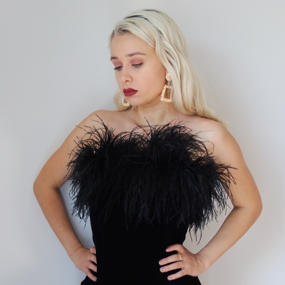 Meet your Posher, Kira - Picture 3 of 4